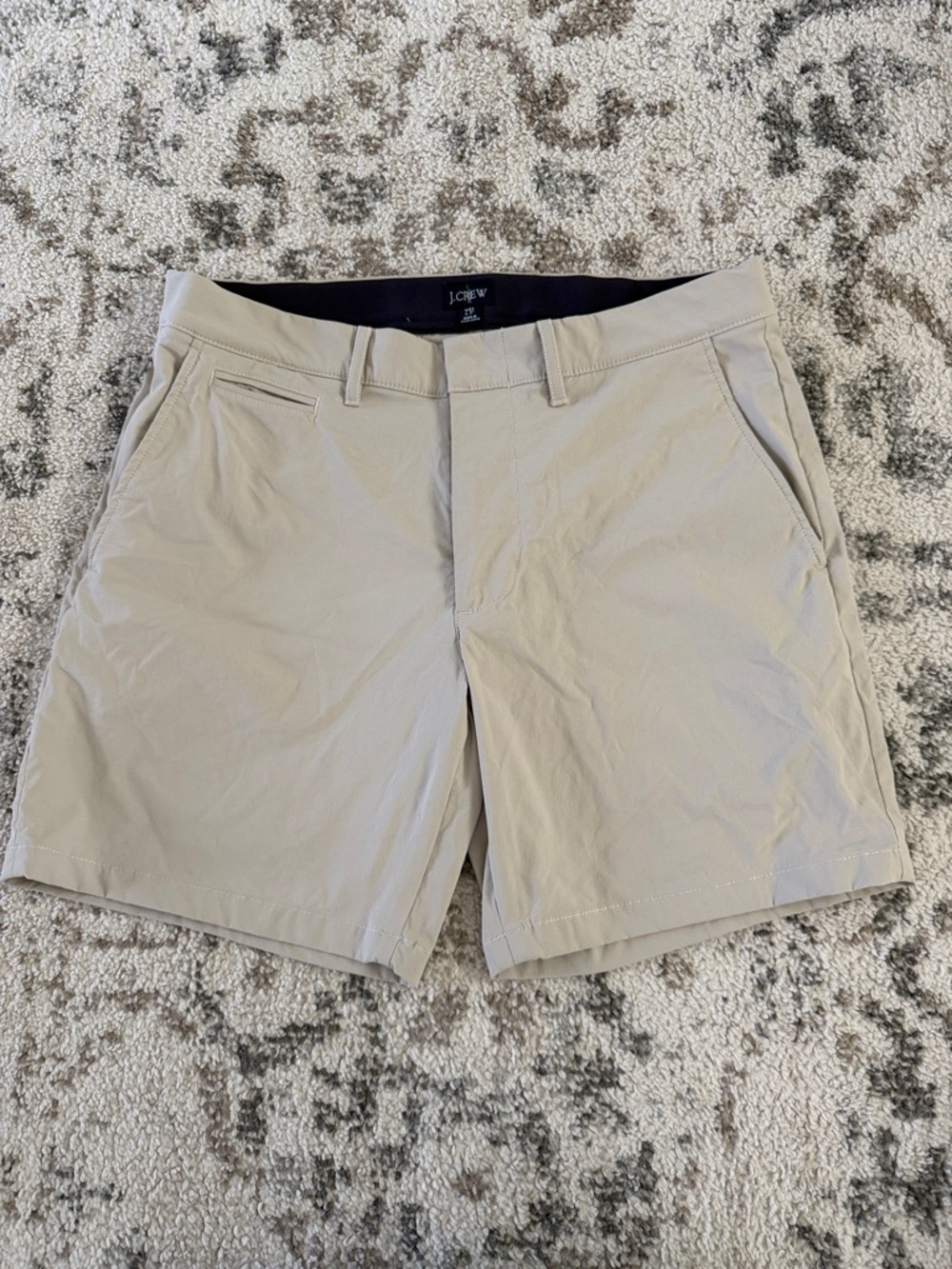 Men’s J. Crew khaki shorts size 31